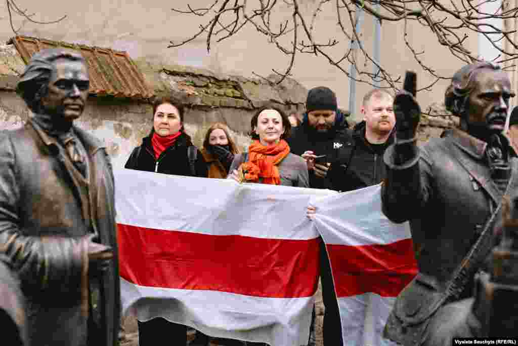 Беларусы на адкрыцьці помніка