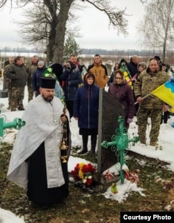 Айцец Яўген Орда на пахаваньні