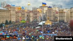 Майдан Незалежнасьці ў Кіеве. 1 сьнежня 2013 году.