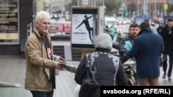 Праваабаронца, беларус, літаратар. Фотажыцьцяпіс Алеся Бяляцкага