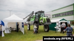 Ілюстрацыйнае фота. Трактары на выставе БелАгра 2017