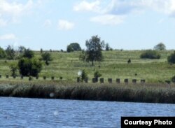 Шулы на востраве нагадваюць пра колішнюю дзейнасьць чалавека