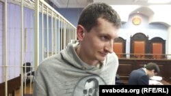 Андрусь Козел у судзе (пасьля зьбіцьця міліцыянтамі) 19 лютага 2018 году