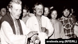 Сяржук Вітушка і Сяржук Сокалаў-Воюш на Купальлі ў Заслаўі, 1989 год