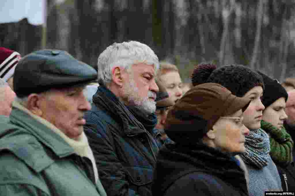 Уладзімер Арлоў (у цэнтры)