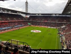 Антураж RheinEnergieStadion