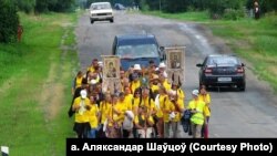 Пілігрымка грэка-каталікоў зь Віцебску ў Полацк, архіўнае фота