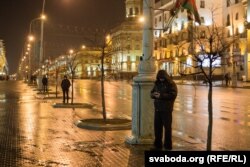 «Людзі ў цывільным», архіўнае фота