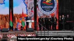 Belarus - Lukashenko in the village of Karma in the Gomel region. Dazhynki-2024. Photo of Lukashenka's press service