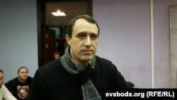 Павал Севярынец у Цэнтральным судзе Менску, 5 сьнежня