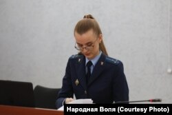 Валерыя Таратынка падчас суду над Вольгай Калацкай